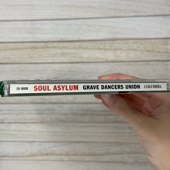 Soul Asylum Grave Dancers Union Album Audio CD Preowned - Picture 2 of 3